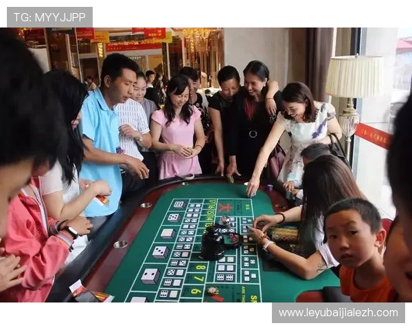 真人百家乐荷官全程高清直播，带来流畅顺畅的游戏体验和专业的现场解说